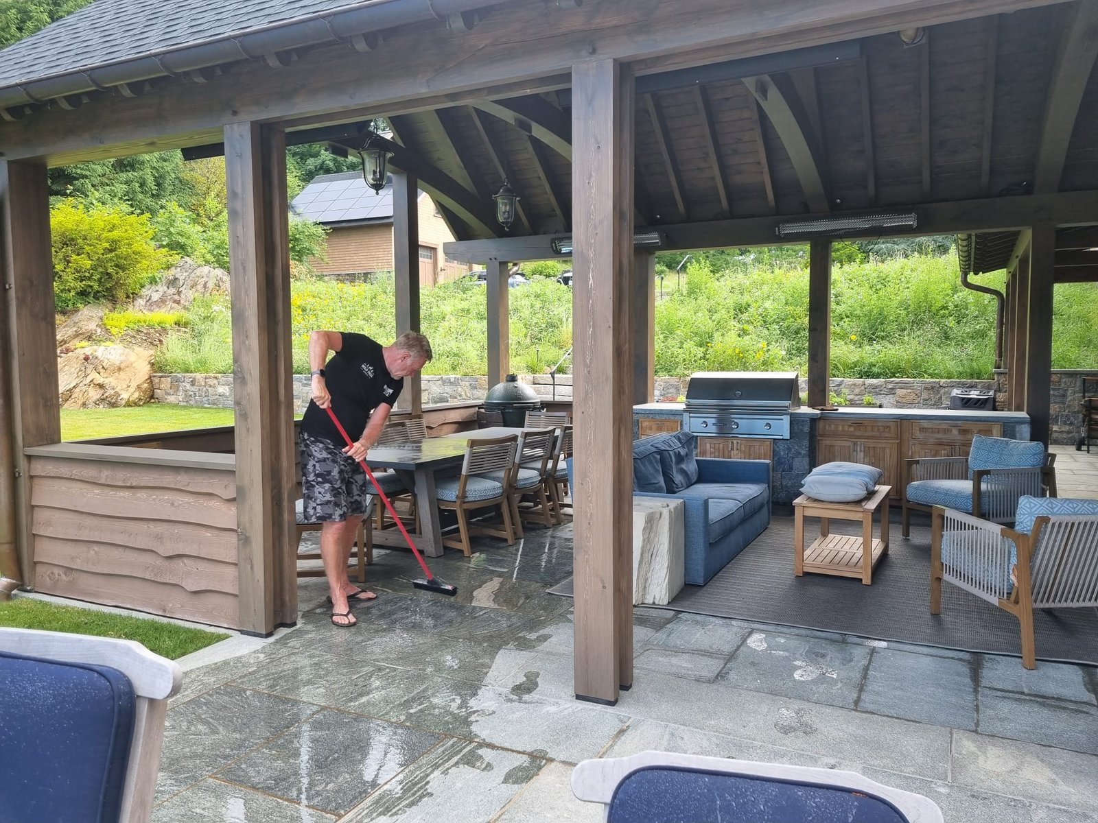 Carl performing professional home cleaning